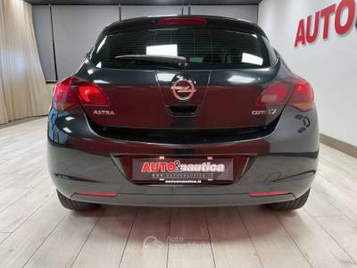 Opel Astra 5P 1.7 CDTI COSMO 110CV Nero usata Mazzano