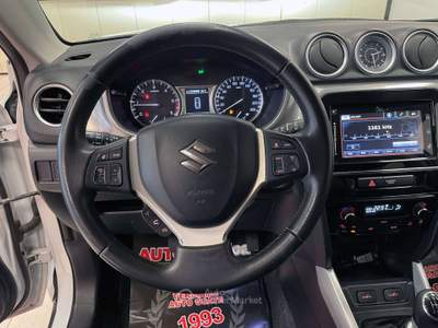 Suzuki Vitara 1.6 DDIS 4WD ALLGRIP V-COOL Bianco usata Mazzano