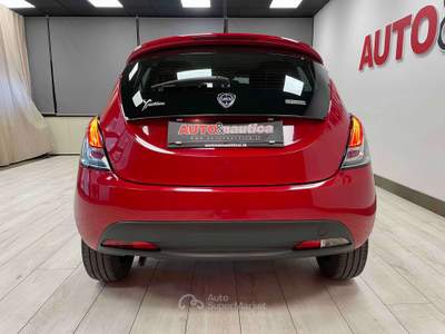 Lancia Ypsilon 1.0 FIREFLY HYBRID Rosso usata Mazzano