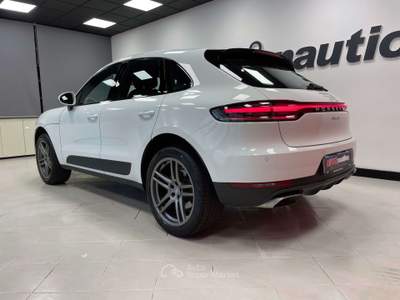 Porsche Macan 2.0 245cv PDK Bianco usata Mazzano