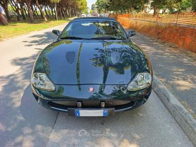 Jaguar XK XKR cabrio Verde usata Riccione