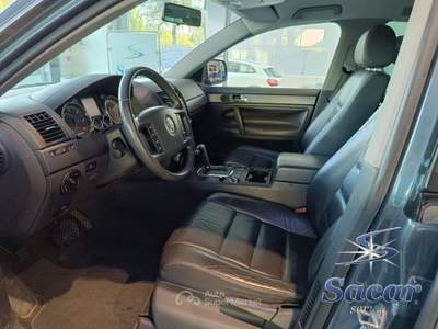 Volkswagen Touareg 3.0 V6 tdi Exclusive tiptronic dpf Blu/Azzurro usata Potenza