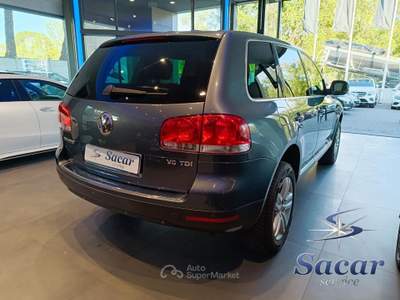 Volkswagen Touareg 3.0 V6 tdi Exclusive tiptronic dpf Blu/Azzurro usata Potenza
