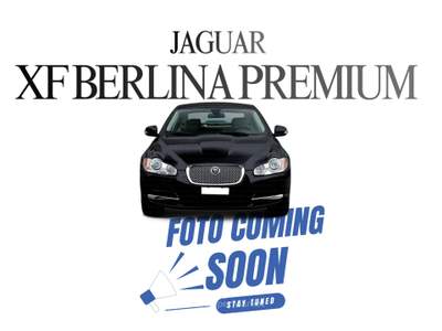Jaguar XF XF 2.7d Premium Luxury auto Nero usata Potenza