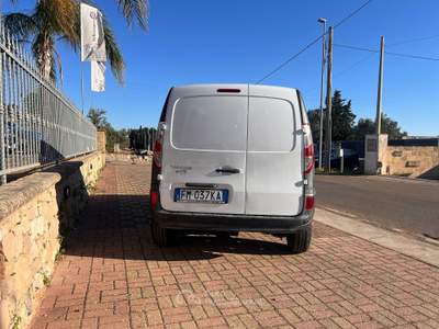 Renault Kangoo RENAULT KANGO 1.5 75CV Bianco usata Sannicola