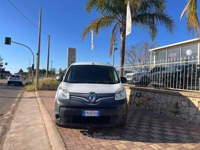 Renault Kangoo RENAULT KANGO 1.5 75CV Bianco usata Sannicola