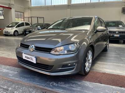 Volkswagen Golf 1.6 TDI 110 CV 5p. 4MOTION Executive BlueMotion Te Grigio usata Caronno Pertusella