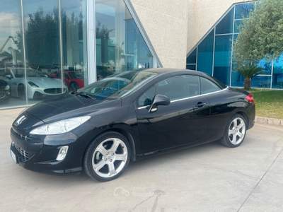 Peugeot 308 CC Féline Nero usata Gela