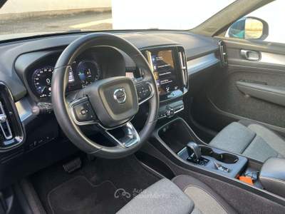 Volvo XC40 1.5 t4 recharge phev Core auto Blu/Azzurro usata Castegnato