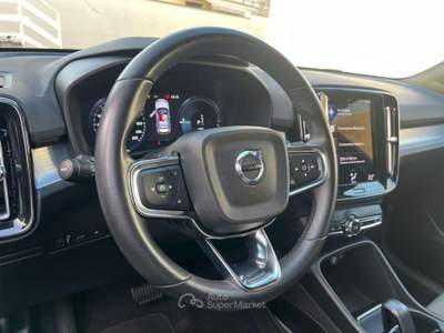 Volvo XC40 1.5 t4 recharge phev Core auto Blu/Azzurro usata Castegnato