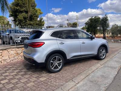 MG HS MG HS 1.5 LUXURY Argento usata Sannicola