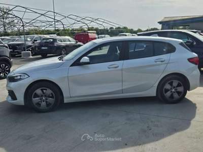 BMW Serie 1 116d Serie 1 F40 116d Business Advantage auto - GG888RP Bianco usata Basiliano