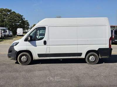 Peugeot Boxer 330 L2H2 2.2 BlueHDi 140cv - GF393PL Bianco usata Basiliano