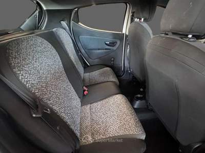 Lancia Ypsilon 1.0 FireFly 5 porte S&S Hybrid Ecochic Silver Bianco usata Cagliari