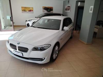 BMW Serie 5 520d d Touring Business Sport Bianco usata Monteforte Irpino