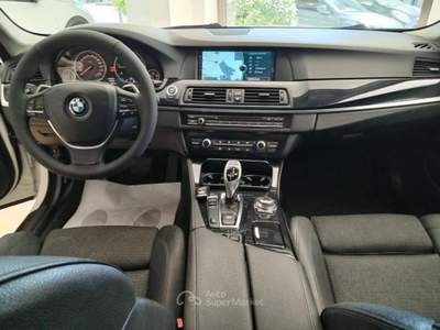 BMW Serie 5 520d d Touring Business Sport Bianco usata Monteforte Irpino