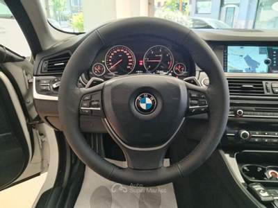 BMW Serie 5 520d d Touring Business Sport Bianco usata Monteforte Irpino