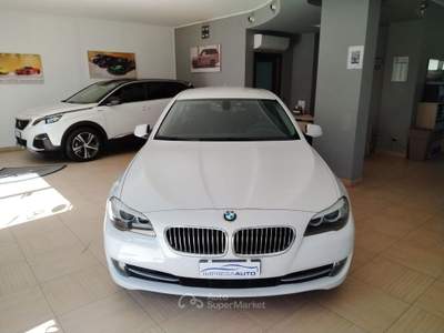 BMW Serie 5 520d d Touring Business Sport Bianco usata Monteforte Irpino