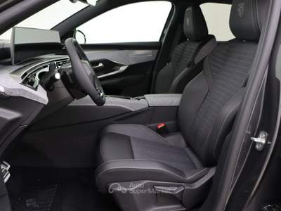 Peugeot 3008 motore elettrico (73kWh) 213 CV GT Grigio usata Monteforte Irpino