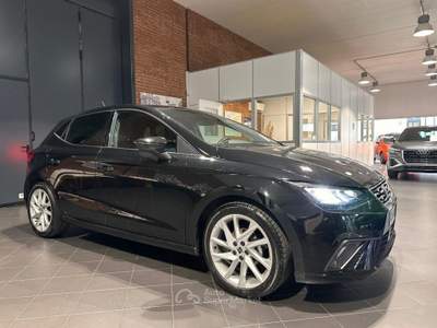 Seat Ibiza 1.0 EcoTSI 95 CV 5 porte FR LED - BT - ACC - 17 Nero usata Imola