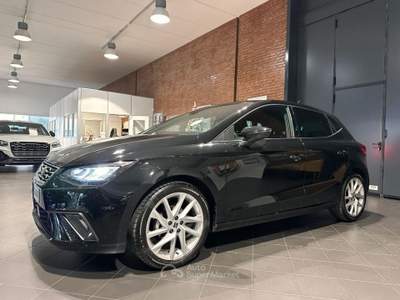 Seat Ibiza 1.0 EcoTSI 95 CV 5 porte FR LED - BT - ACC - 17 Nero usata Imola