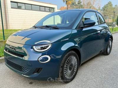 Fiat 500 Berlina Hybrid Torino KM0 - LED - CRUISE C. - 16 Blu/Azzurro usata Imola