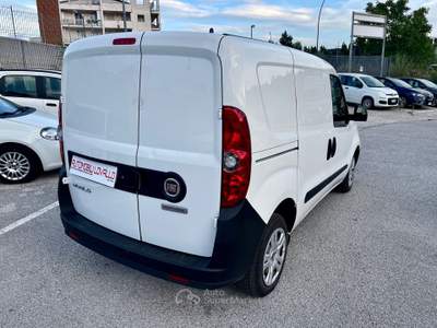 Fiat Doblò Doblo 1.6 MJT 105CV PC-TN 3posti 12-2021 Bianco usata Potenza