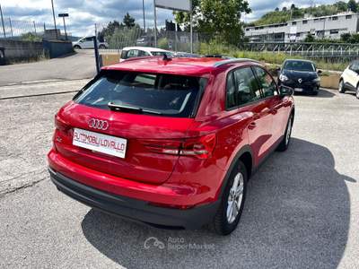 Audi Q3 2.0 TDI 150CV S tronic 2021 Rosso usata Potenza