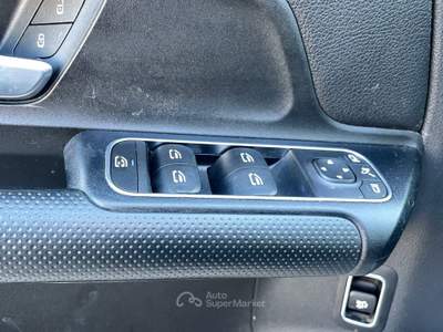Mercedes-Benz Classe B B 180 d 1.5 DCI 115CV Aut. Executive 2019 Blu/Azzurro usata Potenza