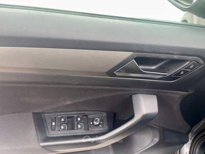 Volkswagen T-Roc 2.0 TDI 150CV DSG Advance 2021 Grigio usata Potenza