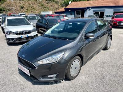Ford Focus 1.5 TDCI 105cv 6M 5PORTE Grigio usata Potenza