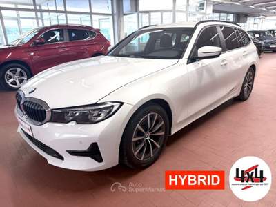 BMW Serie 3 320d d Touring MHEV Auto. M-Sport Bianco usata Cinisello Balsamo