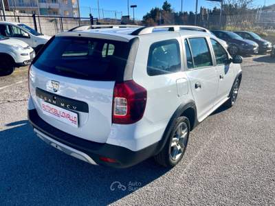 Dacia Logan MCV Stepway 1.5 dCi 90CV NAVI Bianco usata Potenza