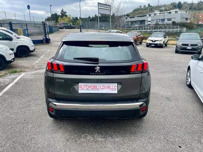 Peugeot 3008 1.5 HDi 130cv 6m km 101000 NAVI Grigio usata Potenza