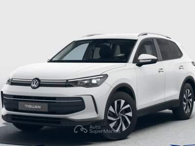 Volkswagen Tiguan 2.0 TDI 150 CV DSG Edition Plus Bianco usata Marsala