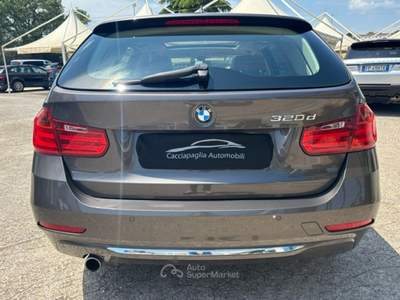 BMW Serie 3 320d Touring Luxury Aut. Grigio usata Santeramo in Colle