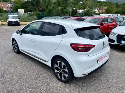 Renault Clio 1.5 dCi 100 CV Evolution 2023 Bianco usata Potenza