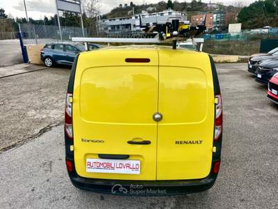 Renault Kangoo 2019-3modelli disponibili uno con portascala vari km Giallo usata Potenza