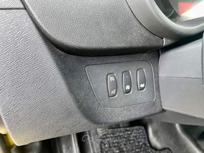 Renault Kangoo 2019-3modelli disponibili uno con portascala vari km Giallo usata Potenza