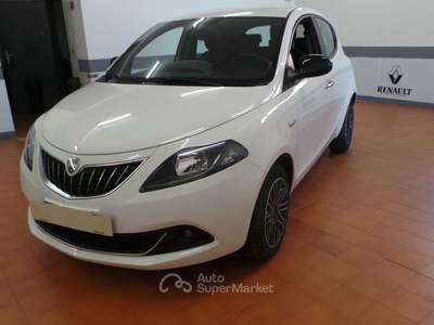 Lancia Ypsilon aziendale Bianco usata Dormelletto