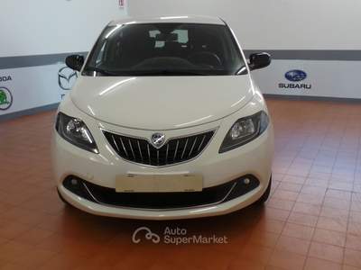 Lancia Ypsilon aziendale Bianco usata Dormelletto