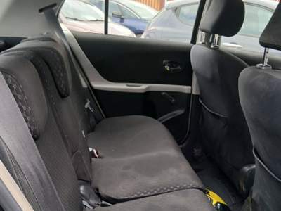 Toyota Yaris OTTIME CONDIZIONI SEMPRE TAGLIANDATA Nero usata Aprilia