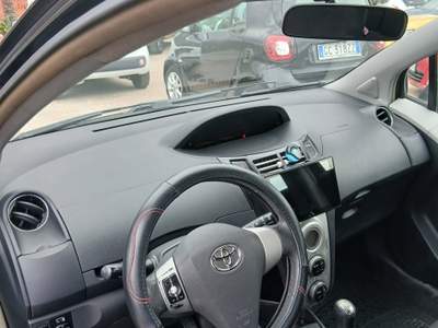 Toyota Yaris OTTIME CONDIZIONI SEMPRE TAGLIANDATA Nero usata Aprilia