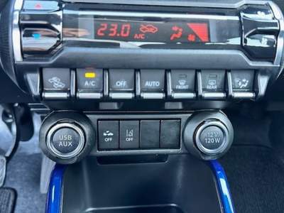 Suzuki Ignis 1.2 Hybrid Top Argento usata Novara