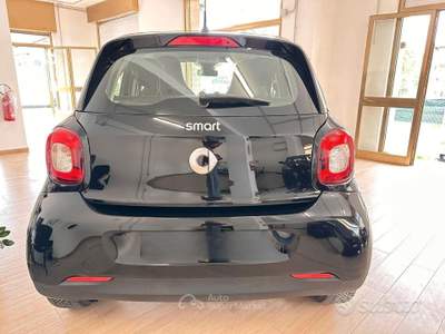 Smart ForFour 70 1.0 Passion usata Guidonia