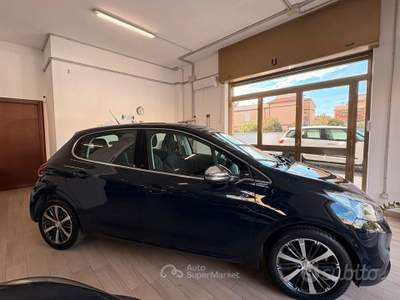 Peugeot 208 Turbo 110 S&S 5 porte GT Line usata Guidonia