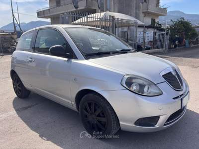 Lancia Ypsilon PRONTA CONSEGNA ! Argento usata Santa Maria la Carità