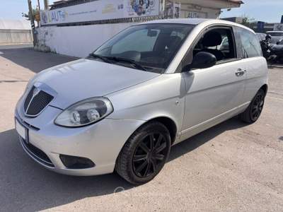 Lancia Ypsilon PRONTA CONSEGNA ! Argento usata Santa Maria la Carità