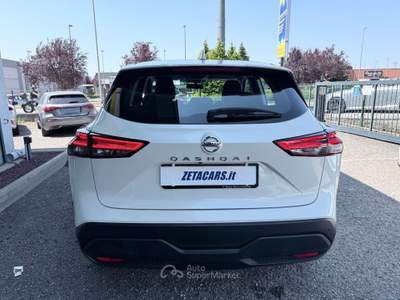 Nissan Qashqai 1.3 mhev Acenta 2wd 140cv Oro usata MALNATE