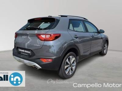 Kia Stonic Stonic 1.0 T-GDi 100cv MHEV iMT Urban Grigio usata Venezia